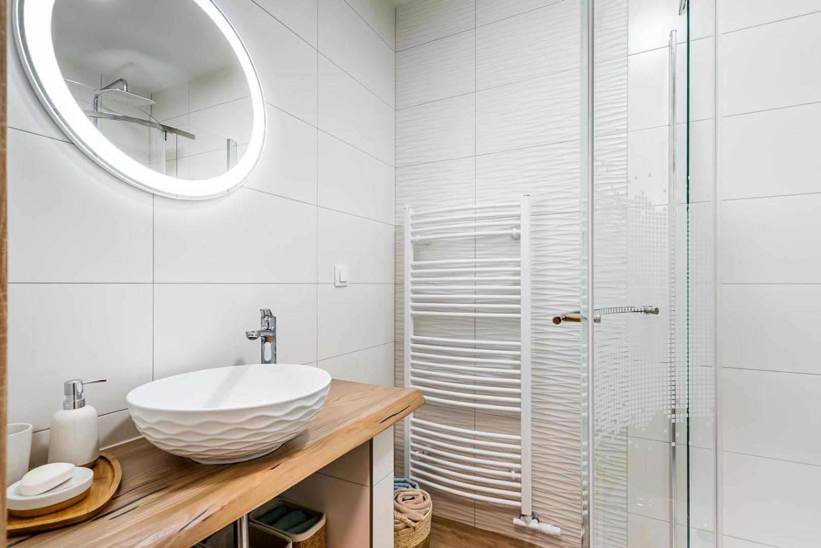 Apartmany Thermal เบเชนยอวา ภายนอก รูปภาพ