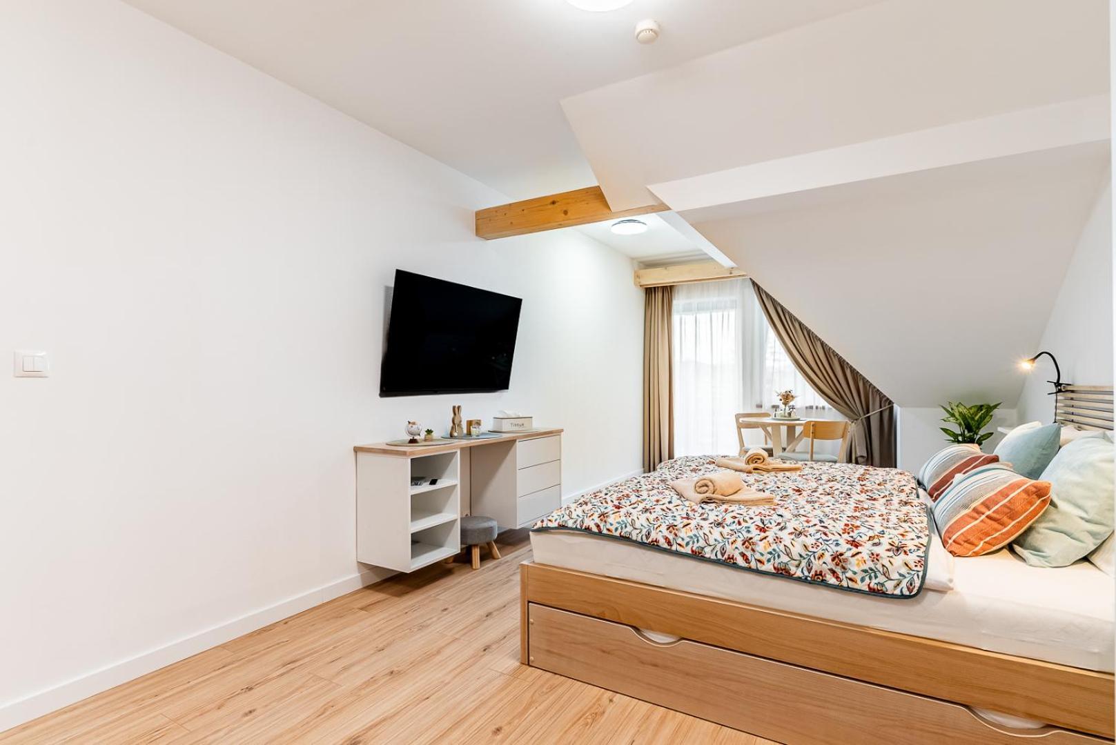 Apartmany Thermal เบเชนยอวา ภายนอก รูปภาพ